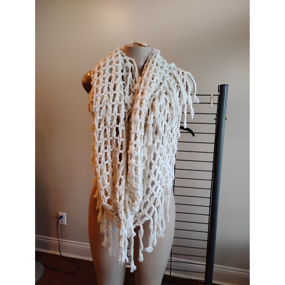 Ivory Chunky Open Knit Infinity Scarf Metallic Silver Thread Tassel Fringe Cream